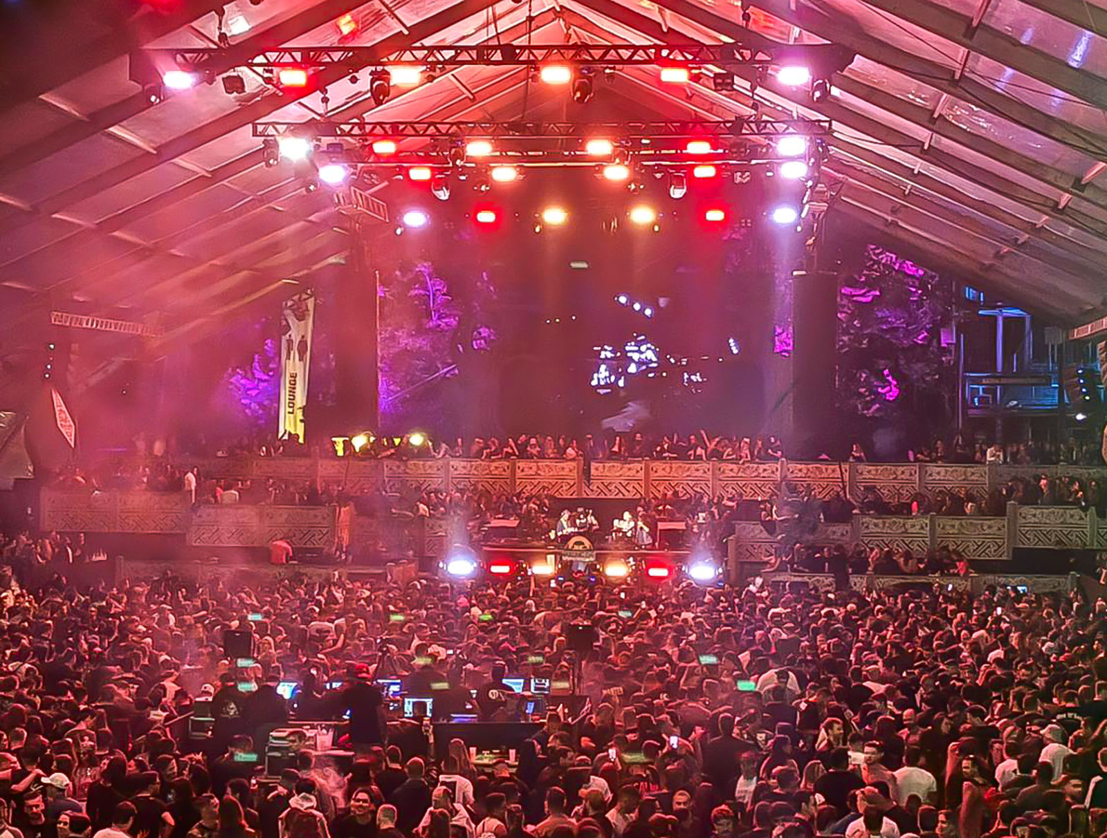 VANTRONIK - Warung Day Festival